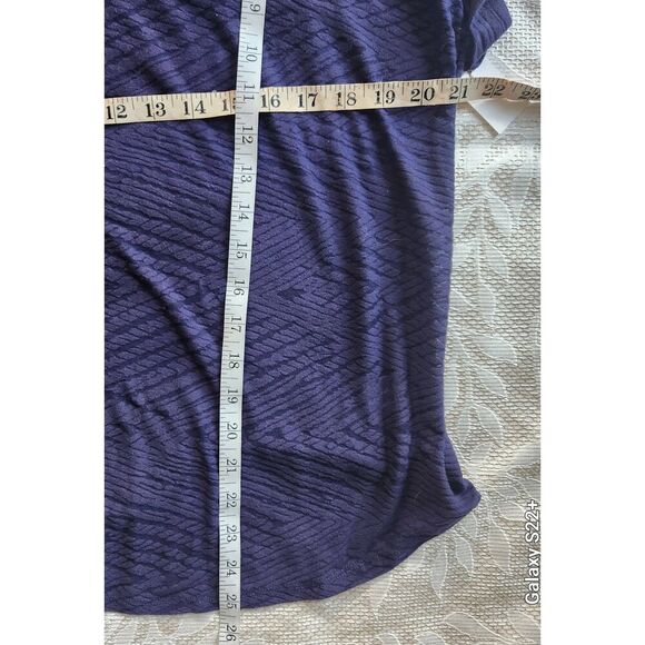 T44 Daisy Fuentes navy see thru lightweight knit top women's Large - Picture 7 of 7